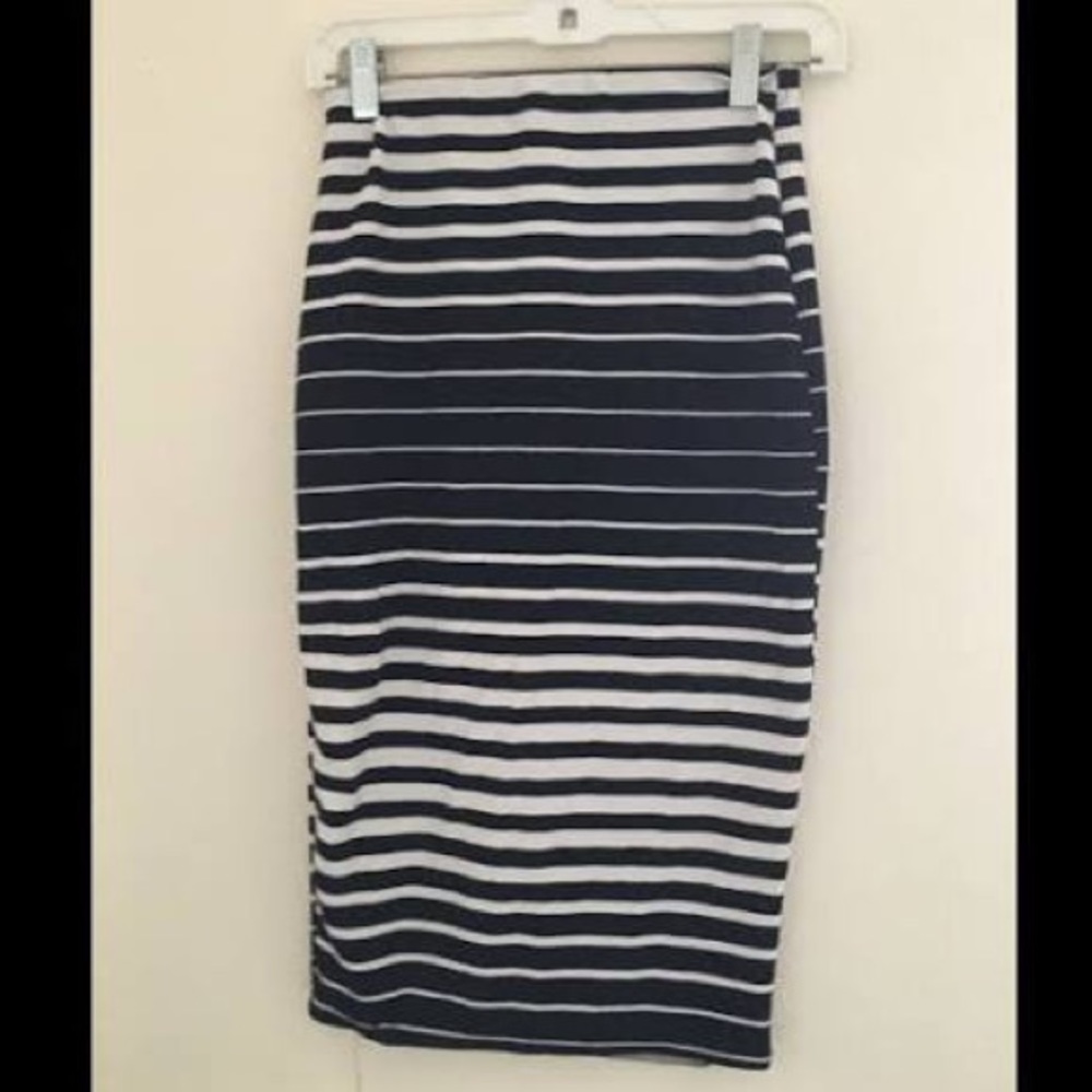 I only bought this because I was an intern and I needed business clothes